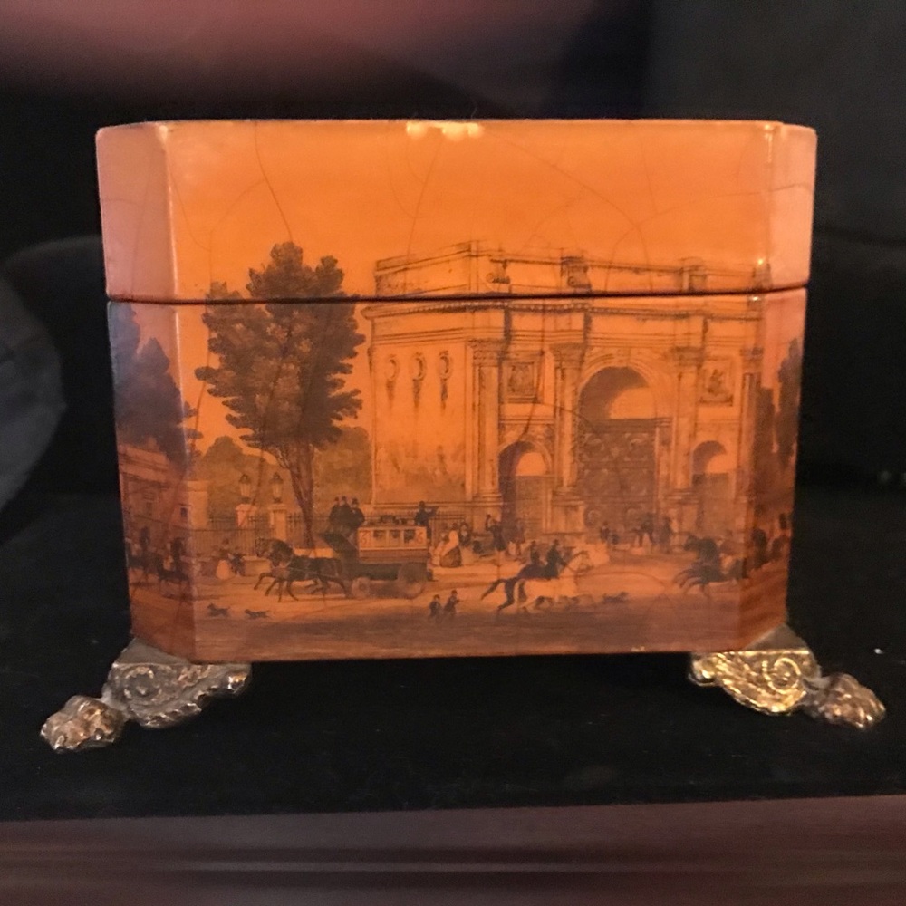 Collectible Box ❤️ - Picture 6 of 8
